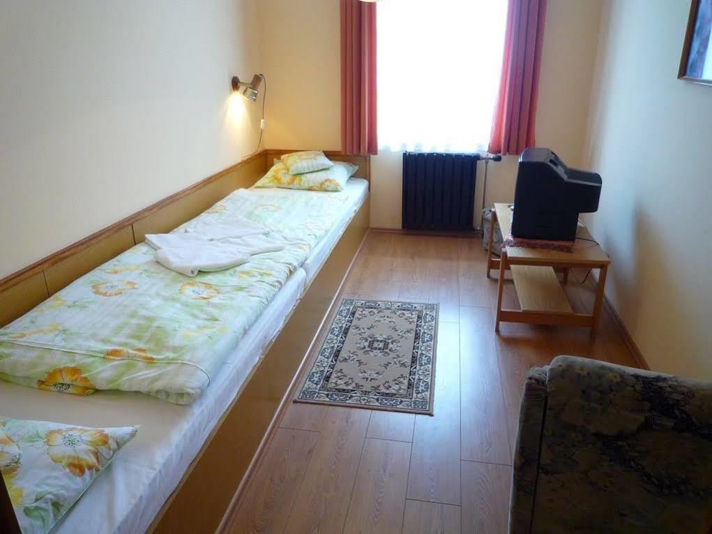 Hotel Orchidea Balastya Екстер'єр фото