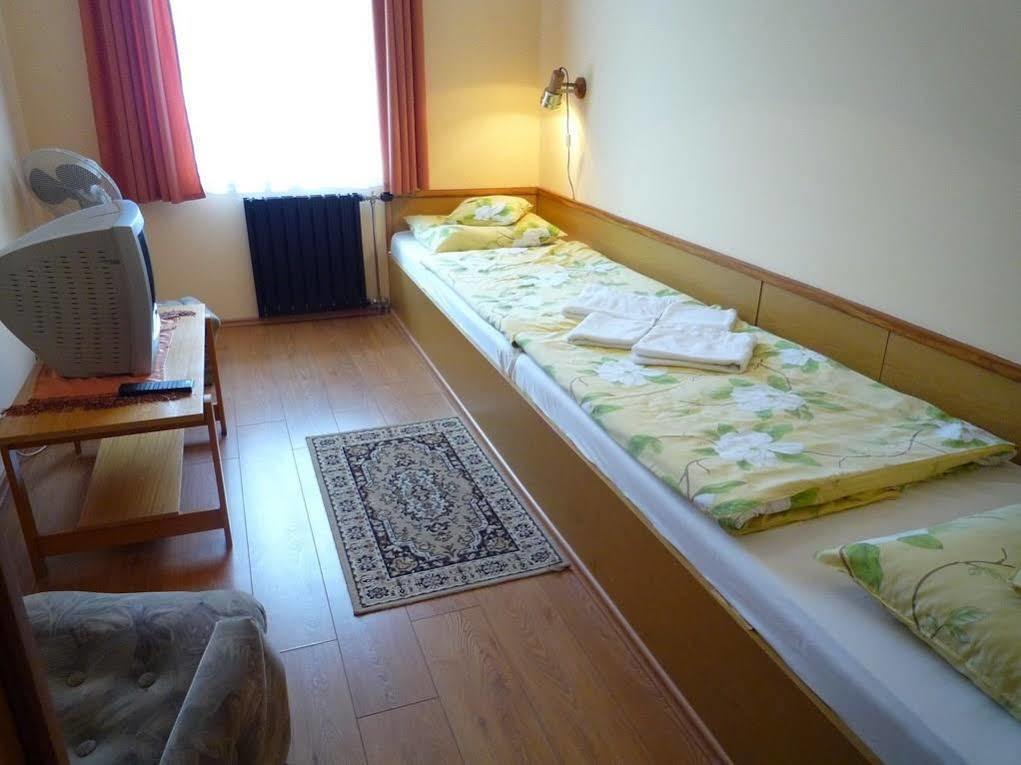 Hotel Orchidea Balastya Екстер'єр фото